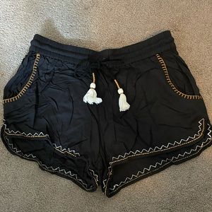 Boscastle Embroidered Shorts